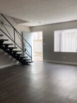 2212 Voorhees Ave. in Redondo Beach, CA - Building Photo