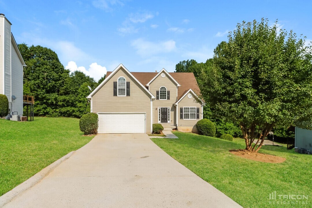 10164 Commons Crossing Photo