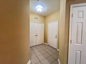 6402 Cava Alta Dr in Orlando, FL - Foto de edificio - Building Photo