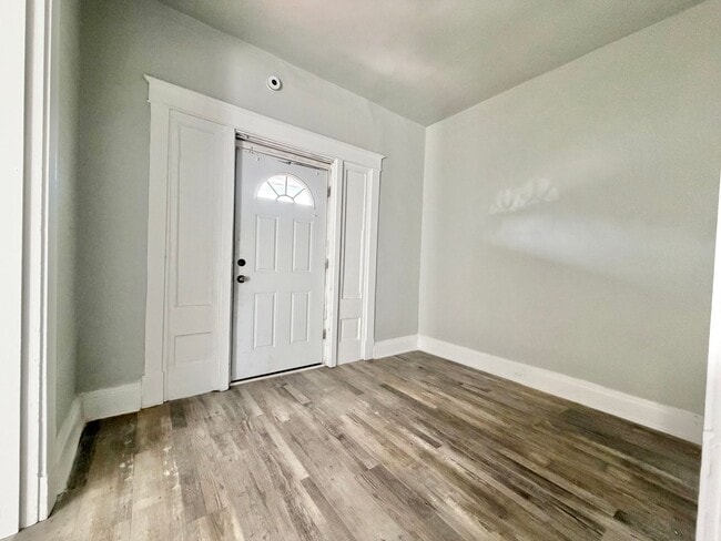 1224 Ross Ave in Cincinnati, OH - Building Photo - Building Photo