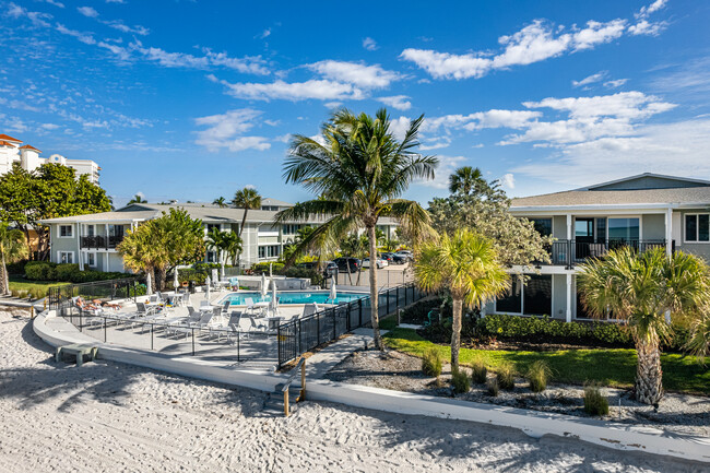 Surfside Club in Naples, FL - Building Photo - Building Photo