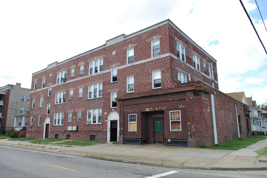 2811-2815 Colonial Ave in Norfolk, VA - Building Photo