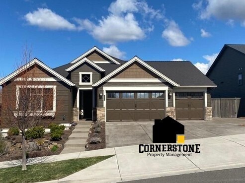 property at 3625 Camina Dr
