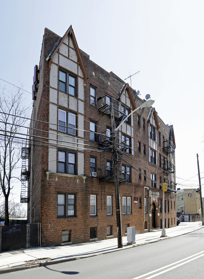 500 Baldwin Ave in Jersey City, NJ - Building Photo - Building Photo