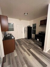 144 N Clinton St, Unit 4 in Poughkeepsie, NY - Foto de edificio - Building Photo