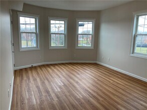 131 Beverage Hill Ave in Pawtucket, RI - Building Photo - Building Photo