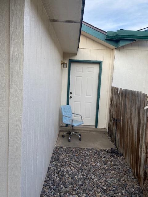 1969 Panay Dr in Los Lunas, NM - Foto de edificio - Building Photo