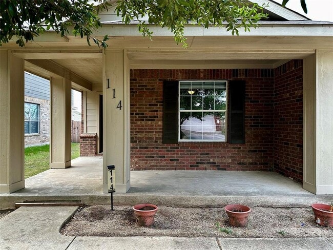 114 Mossy Rock Cove in Hutto, TX - Building Photo - Building Photo