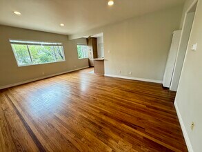 11605 W Washington Blvd in Los Angeles, CA - Building Photo - Building Photo
