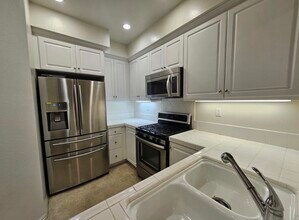 37 Bijou in Irvine, CA - Building Photo - Building Photo