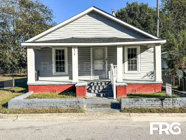 property at 914 Seaboard St