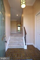 3186 Cantrell Ln in Fairfax, VA - Building Photo