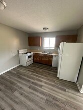 1006 Salisbury St in Kernersville, NC - Building Photo - Building Photo
