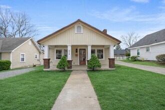 818 Stafford St in Clarksville, TN - Building Photo - Building Photo