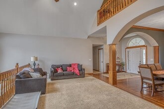 913 W Briarbrook Ln in Carl Junction, MO - Building Photo - Building Photo