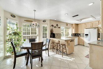 6733 N Alva Ave in Fresno, CA - Building Photo - Building Photo