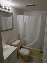 1001 White Oak Rd, Unit G21 in Dover, DE - Foto de edificio - Building Photo