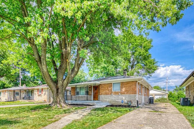 3325 N Riley Ave in Indianapolis, IN - Building Photo - Building Photo