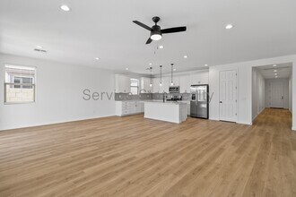 5029 W Roundhouse Rd in Phoenix, AZ - Building Photo - Building Photo