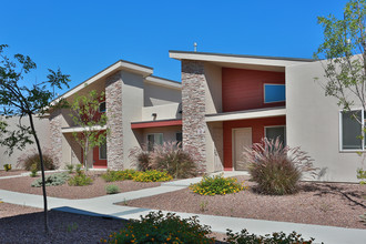 Casitas Del Este in El Paso, TX - Building Photo - Building Photo