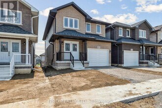 925 Bamford Ter in Peterborough, ON - Building Photo - Building Photo