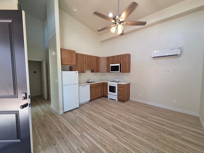 2158 E Bonnies Wy in Moab, UT - Building Photo - Building Photo