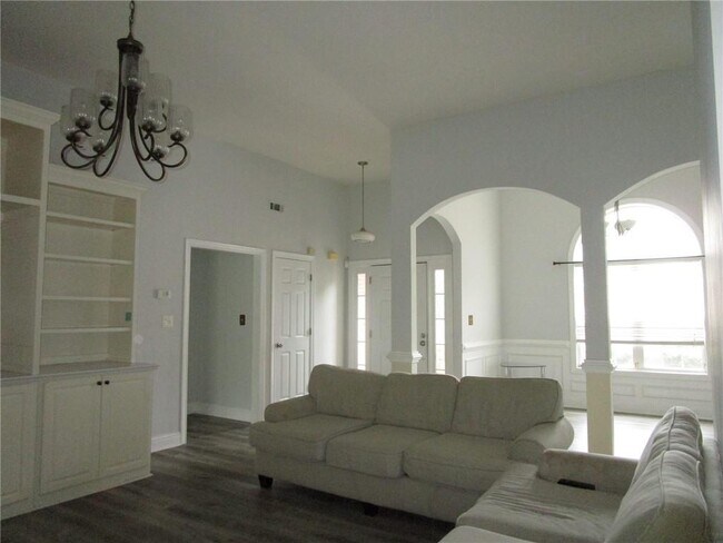 110 Saltcreek Point NE in Sugar Hill, GA - Building Photo - Building Photo