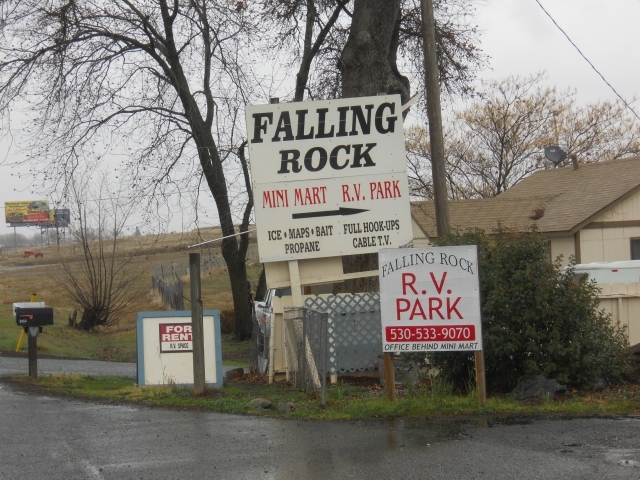 Falling Rocks RV Park in Oroville, CA - Building Photo