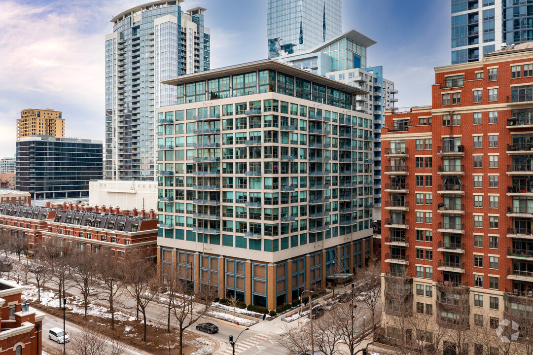 The Lofts at Museum Park I in Chicago, IL - Building Photo