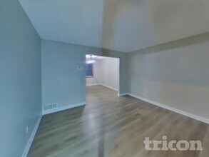 13537 Dellwood Ct in Rosemount, MN - Building Photo - Building Photo