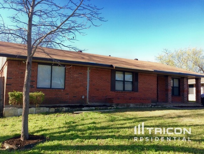 806 E Vista Dr