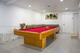 8281 SW 205th St in Cutler Bay, FL - Building Photo