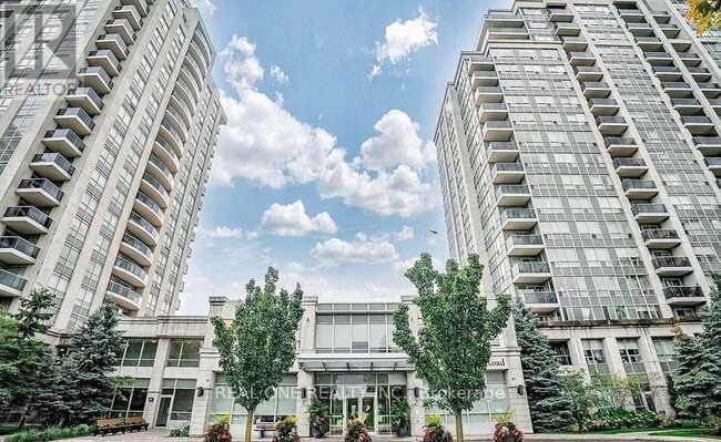 property at 15-815 N Park Rd