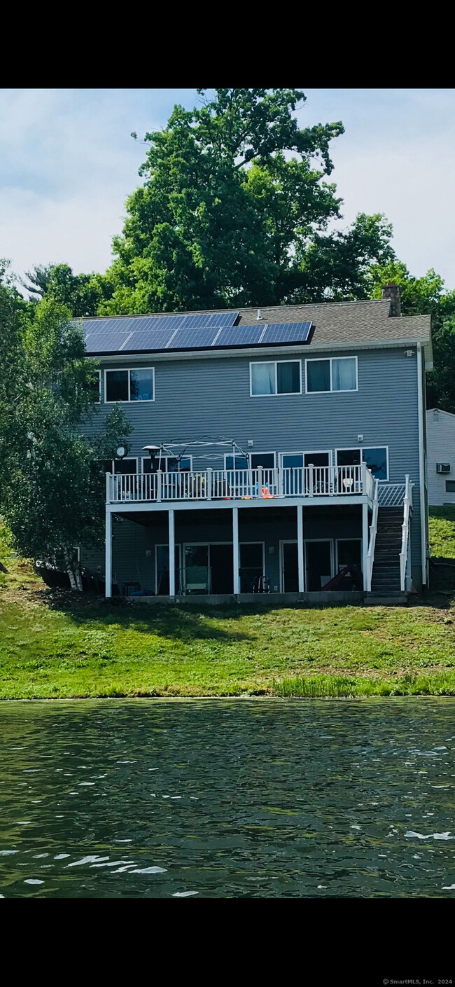 property at 4 Rowe Ct