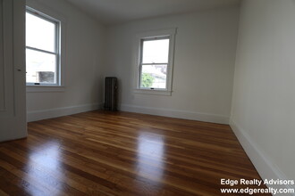 33 Claymoss Rd, Unit 1 in Boston, MA - Building Photo - Building Photo