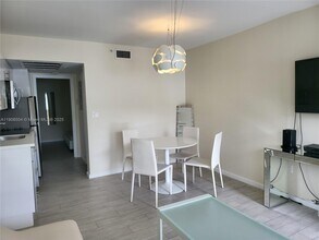 1601 Meridian Ave in Miami Beach, FL - Building Photo - Building Photo