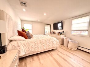 44 Leonhardt Ct in Saddle Brook, NJ - Building Photo - Building Photo