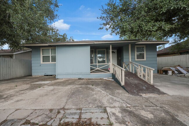 property at 4913 S 26th St