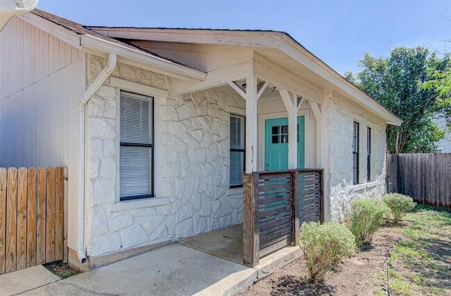 property at 1605 Dale Cove