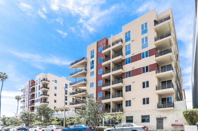 Berkshire K2LA in Los Angeles, CA - Foto de edificio - Building Photo