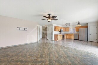 11319 W Madisen Ellise Dr in Surprise, AZ - Building Photo - Building Photo