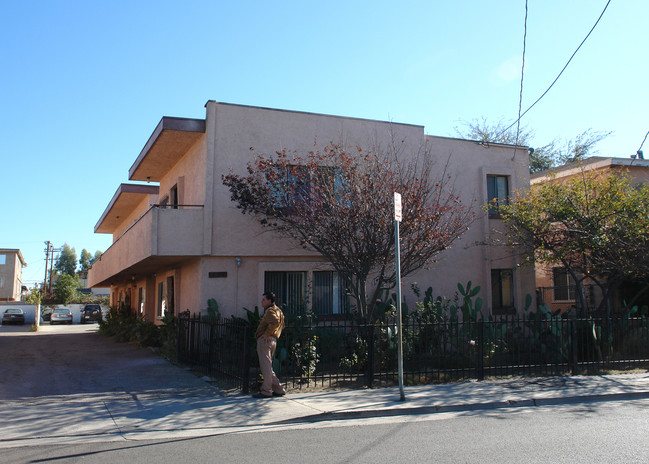 5534 Elmer Ave in North Hollywood, CA - Building Photo - Building Photo