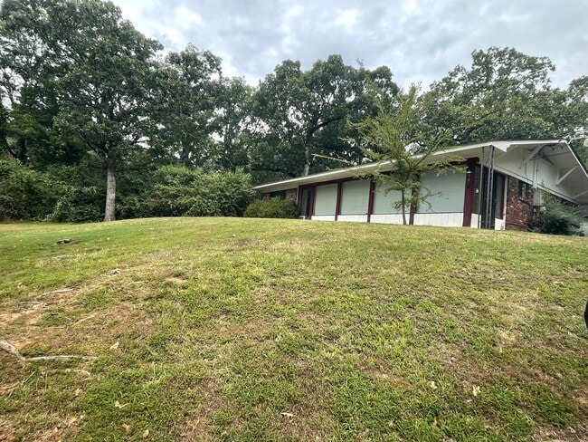 property at 5901 Ellsworth Rd