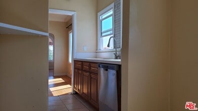 1331 Masselin Ave in Los Angeles, CA - Building Photo - Building Photo