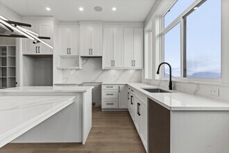5248 Goldspring Pl in Chilliwack, BC - Building Photo - Building Photo