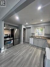 2990 Pillette Rd in Windsor, ON - Building Photo - Building Photo