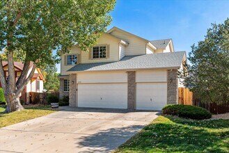 2272 S Fundy Way in Aurora, CO - Building Photo - Building Photo