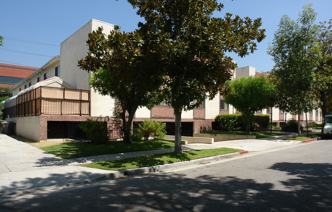 405 Ivy St in Glendale, CA - Foto de edificio - Building Photo