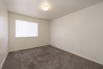Stonegate Village Apartments in Pueblo, CO - Foto de edificio - Interior Photo