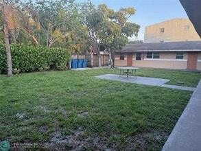 921 SW 15th Terrace in Fort Lauderdale, FL - Building Photo - Building Photo